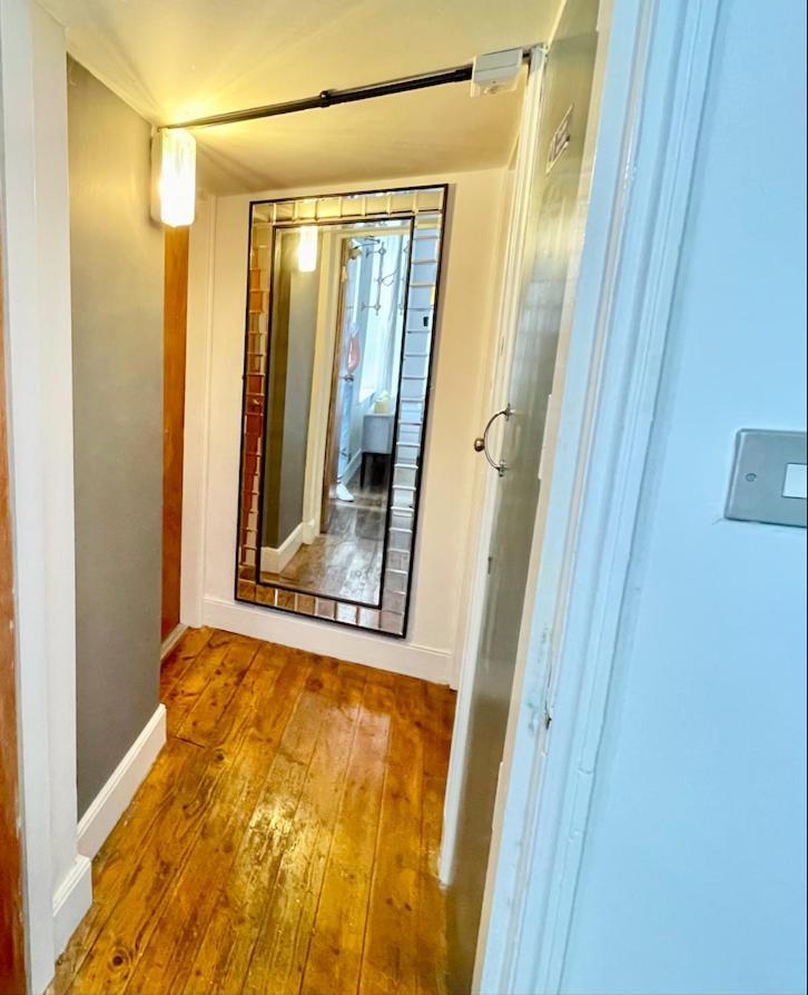 Intown - 60 Second Walk 2 Minster! Guest house York